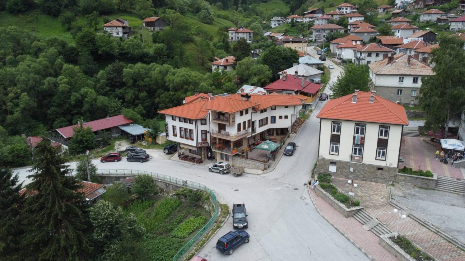 Къща За Гости Камината Trigrad Esterno foto