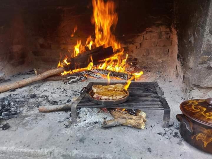 Къща За Гости Камината Trigrad Esterno foto